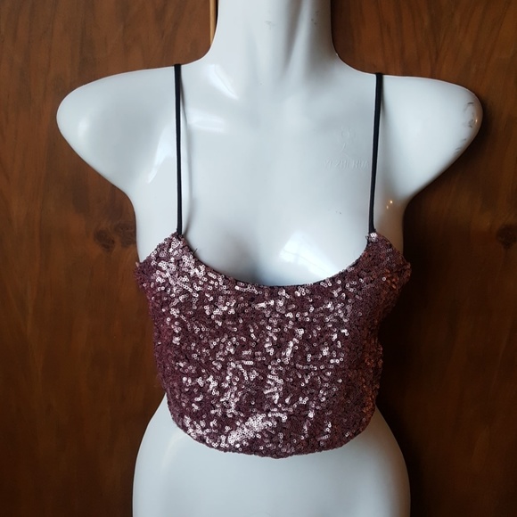 Solemio Tops - Gorgeous Sequin Rose Gold Crop Top